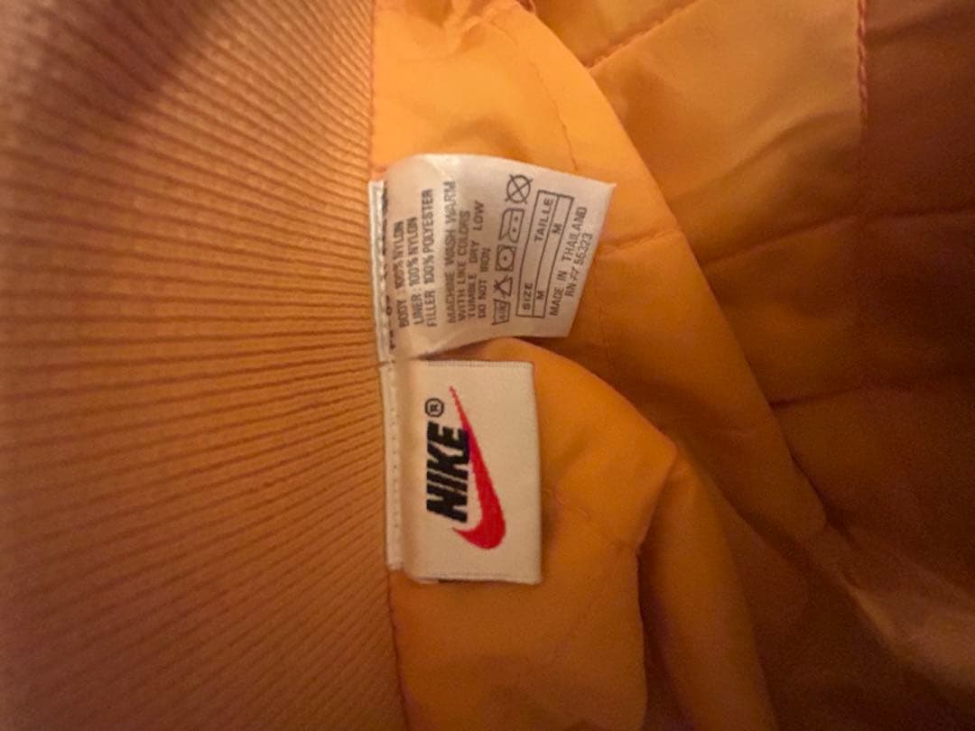 NIKE キルティングボンバージャケット　 誰か買って‼️
