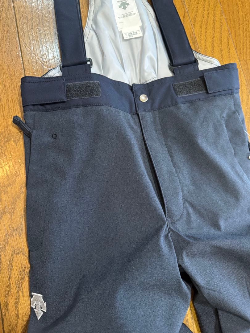 【新品未使用 タグ付き】デサント スキーウェア 140サイズ 女の子