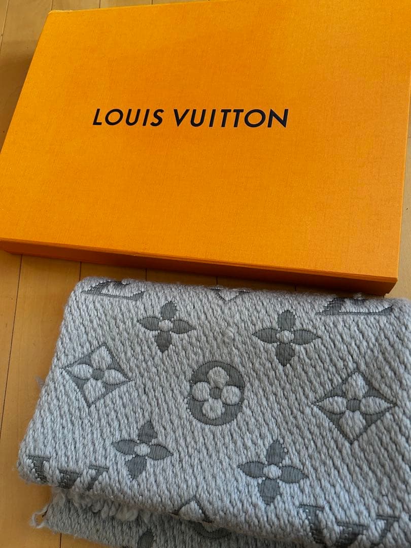 Louis Vuitton グレー マフラー 最安値