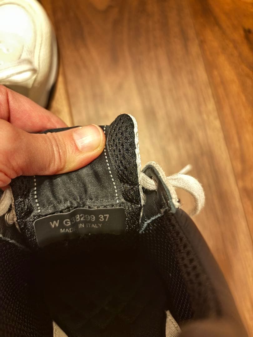 CHANEL シャネル　スニーカー　人気商品