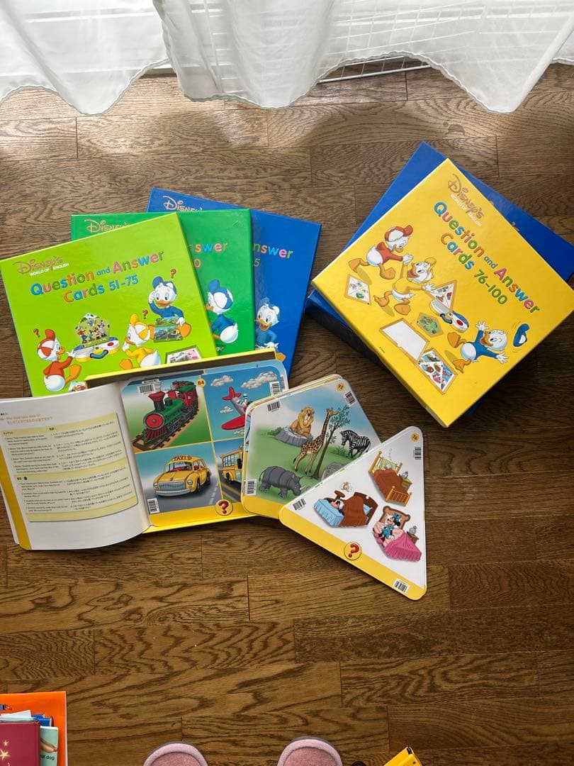 Disney's World of English 質問と回答カードセット