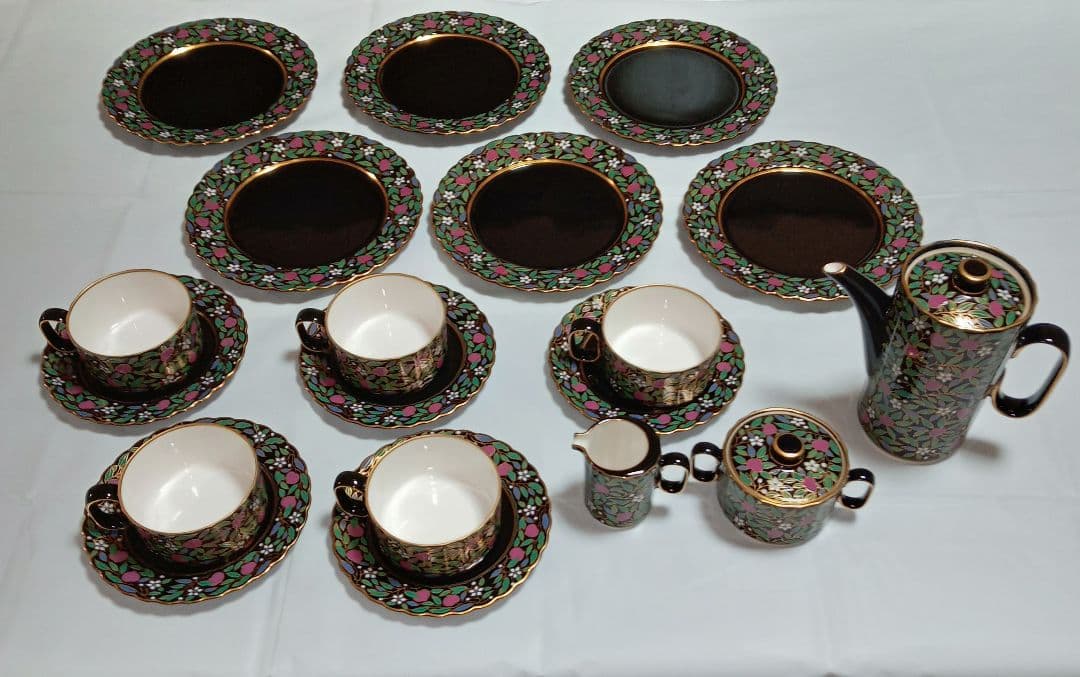 【 中山陶器 宮内庁御用達 】 黒釉桃花ティーセット