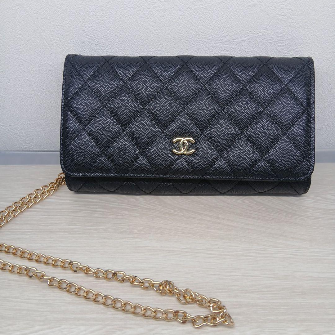 平行輸入　CHANEL ブラック キルティングショルダーバッグ