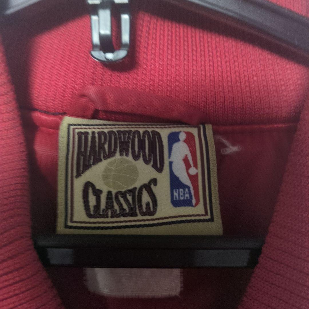 シクサーズスタジャン　BBOY