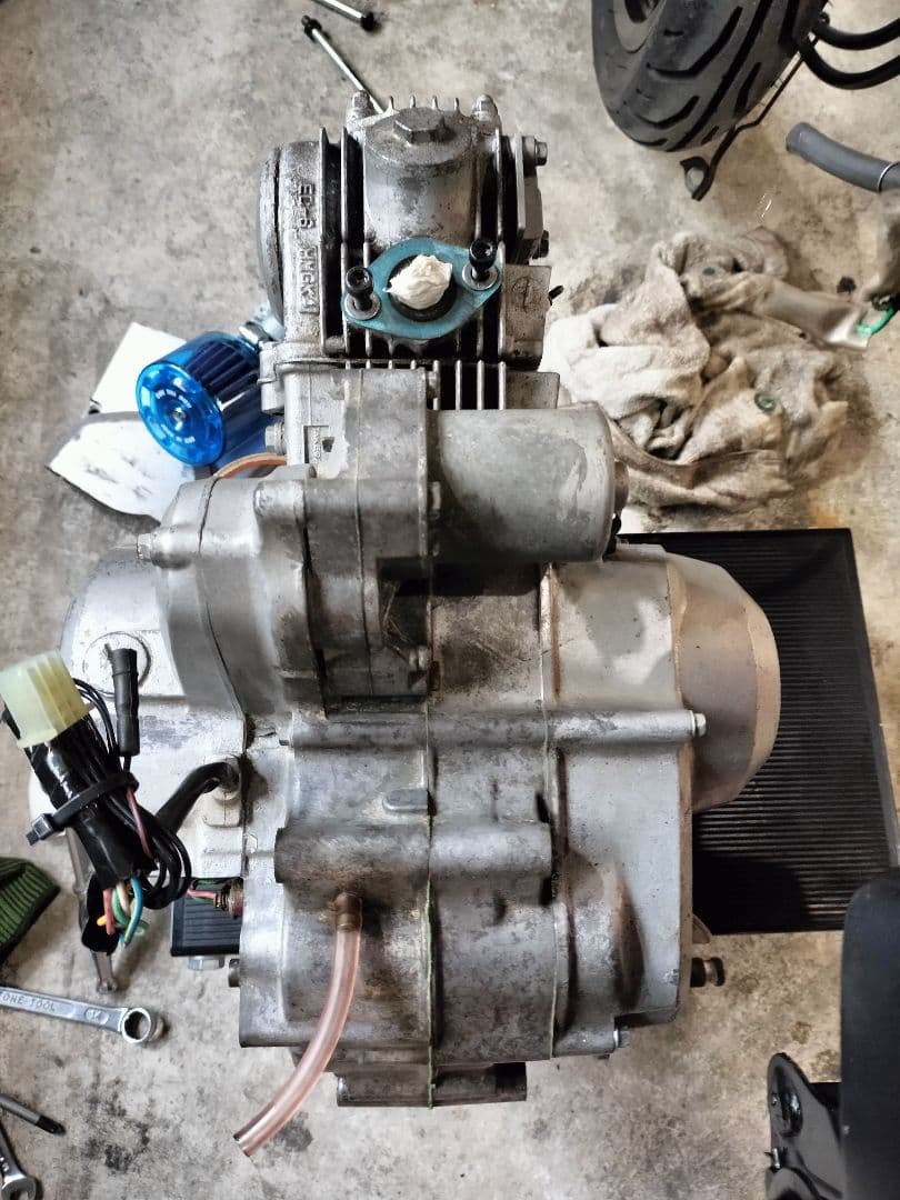 ホンダ　エンジン88cc　スーパーカブ50カスタム　ボアアップ　4速　キャブ付