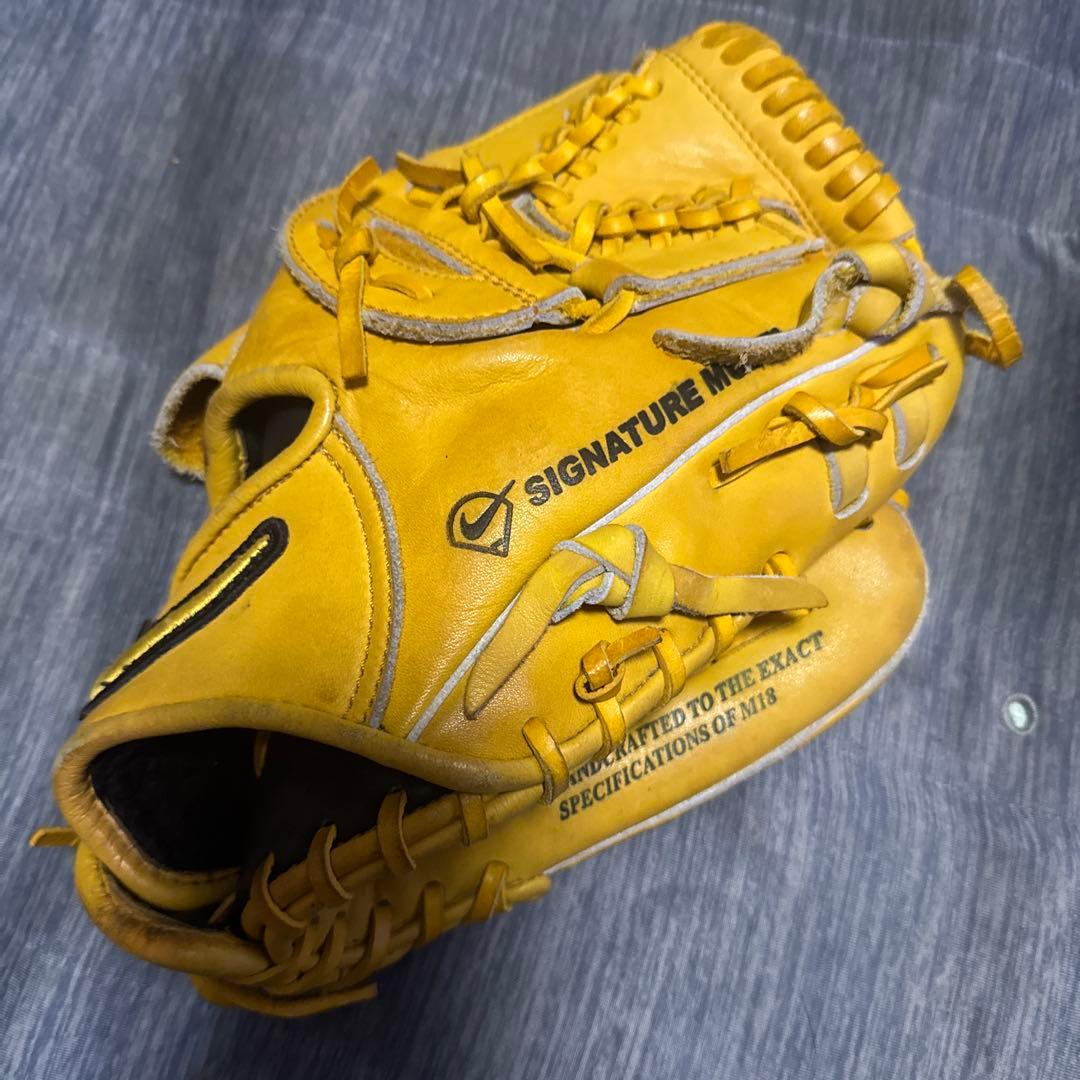 SIGNATURE MODEL 軟式グローブ イエロー松坂大輔モデル