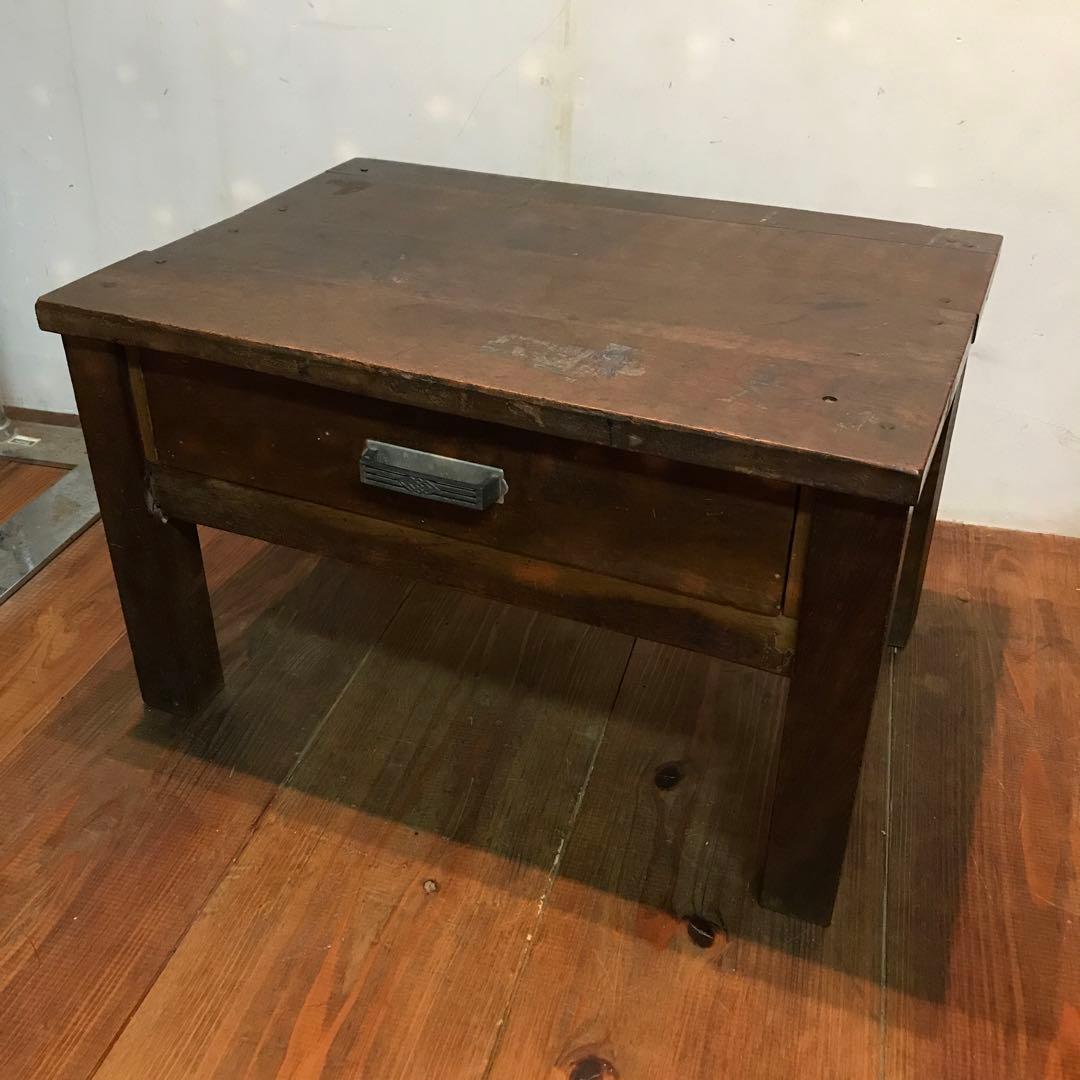 美品　木製　当時物　文机　ヴィンテージ　取手の金具も可愛い　どっしりした作り