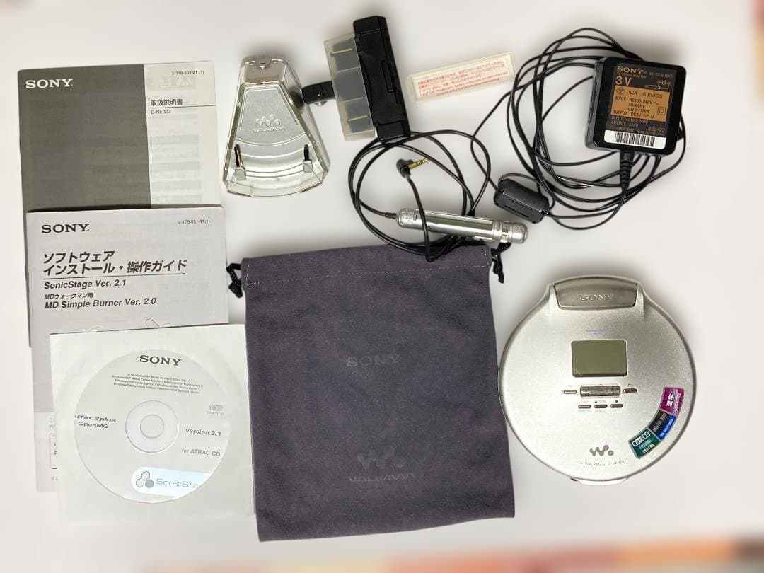 SONY D-NE920 CD walkman ヒンジ破損
