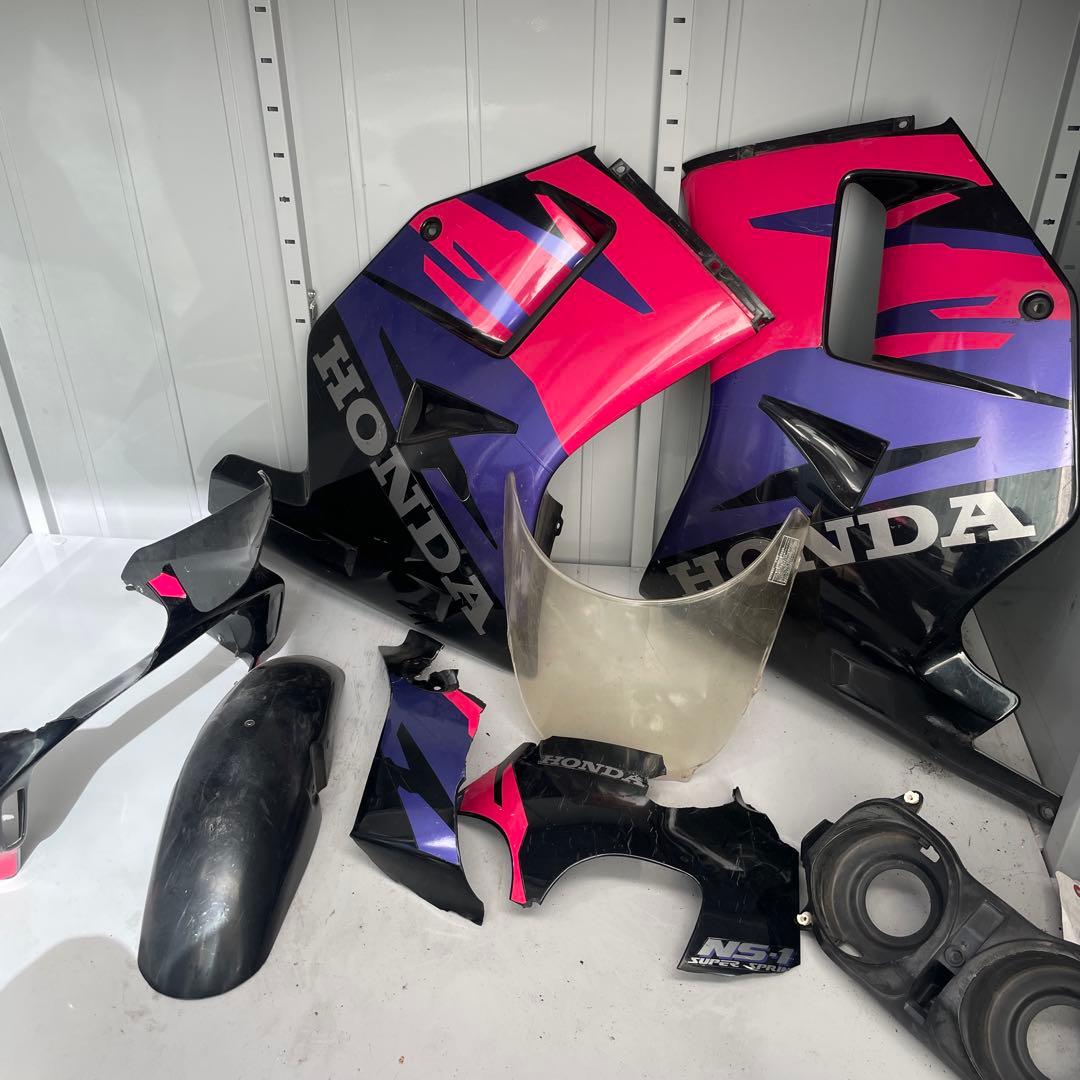 ns1後期純正カウルセット