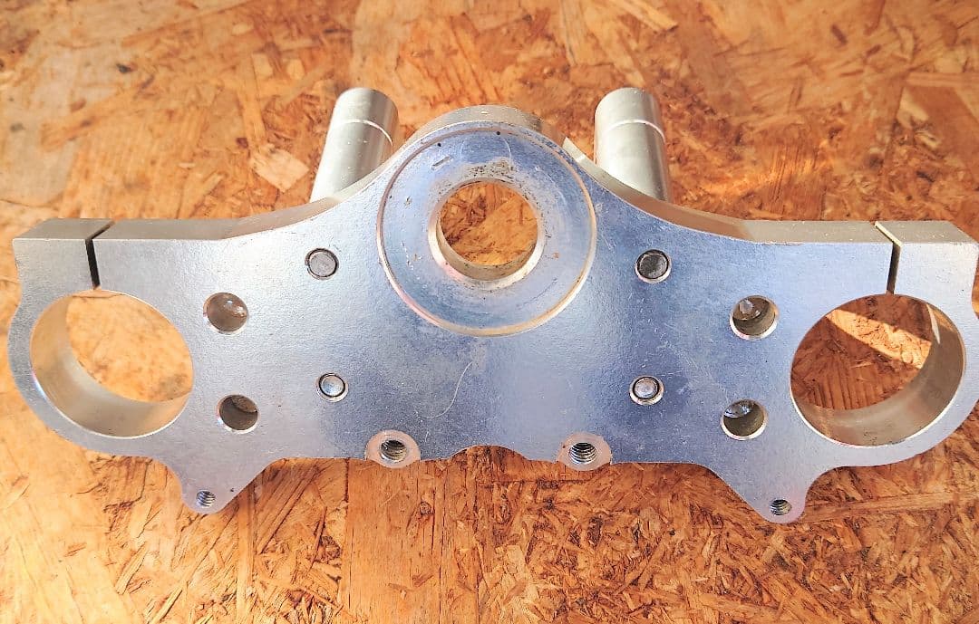 CB400SF NC31用 ハリケーン ジュラルミン トップブリッジ