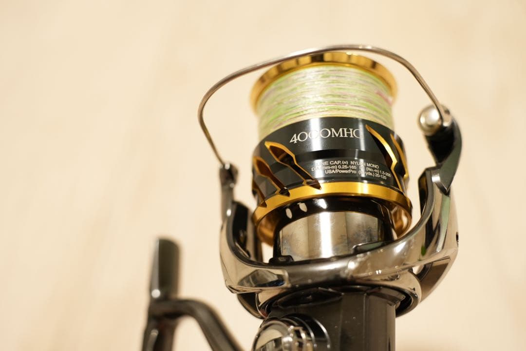 リール SHIMANO 20TWINPOWER 4000MHG