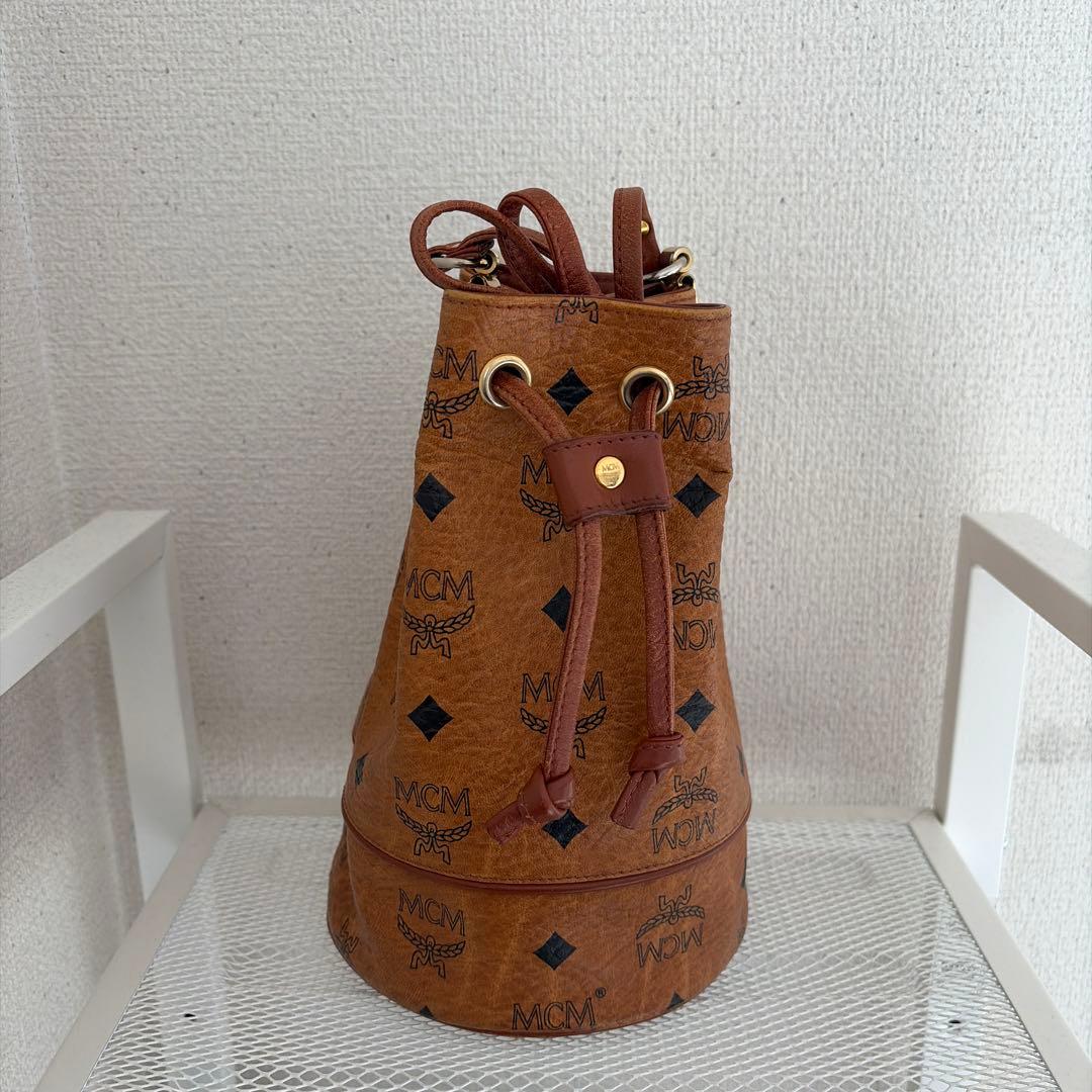 MCM レザーバケットバッグ