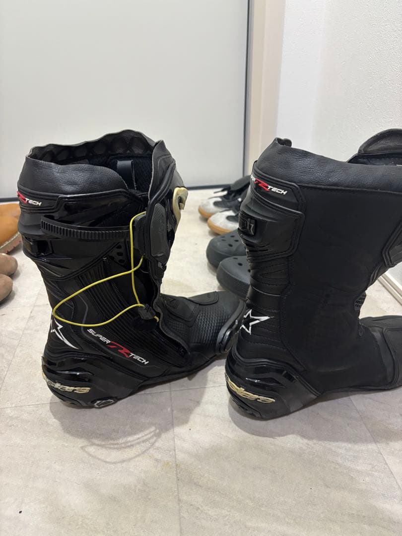 AlpinestarsスーパーテックR 42サイズ