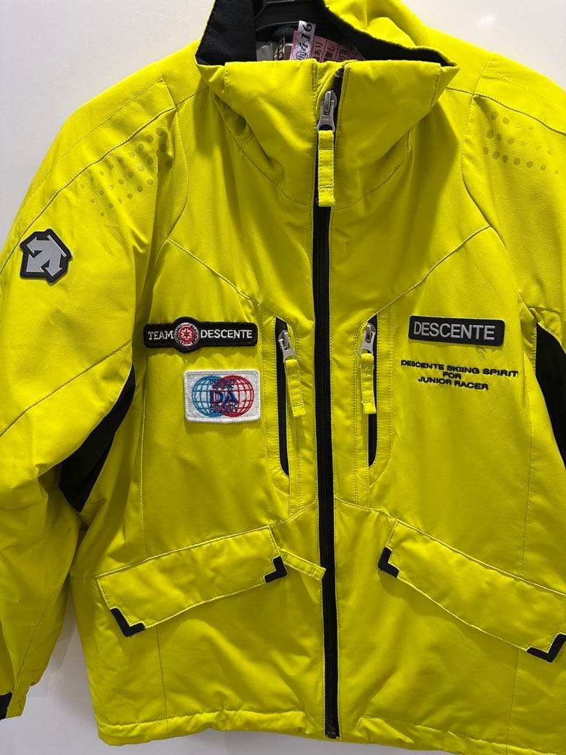 値下げ DESCENTE スキーウェア上下セット 140cm