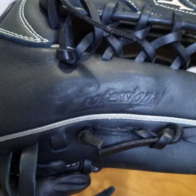 ミズノ MIZUNO イチローモデル プラチナラベル 外野用 軟式グローブ