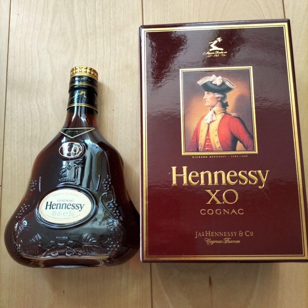 【未開封】箱入り Hennessy X.O コニャック 金キャップ　350ml