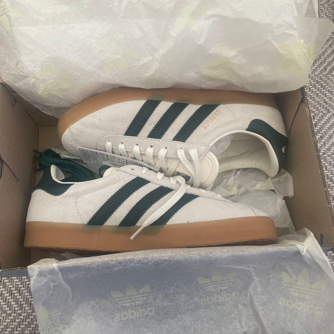 お値下げ未着用品　adidas GAZELLE 85 ガゼルスニーカー