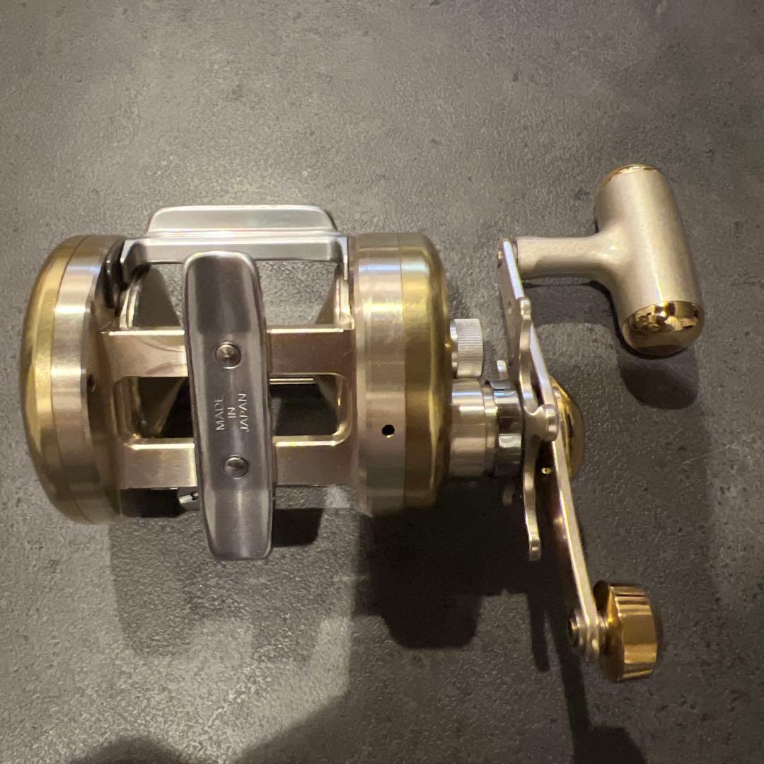 希少　ダイワ ミリオネア CV-Z 300F ベイトリール