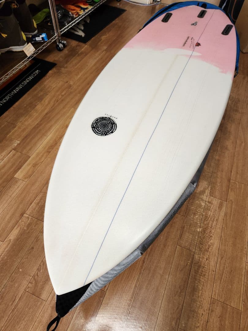 ジャスティス＋チリ　PINACOLADA 5'6\"　フィン付き