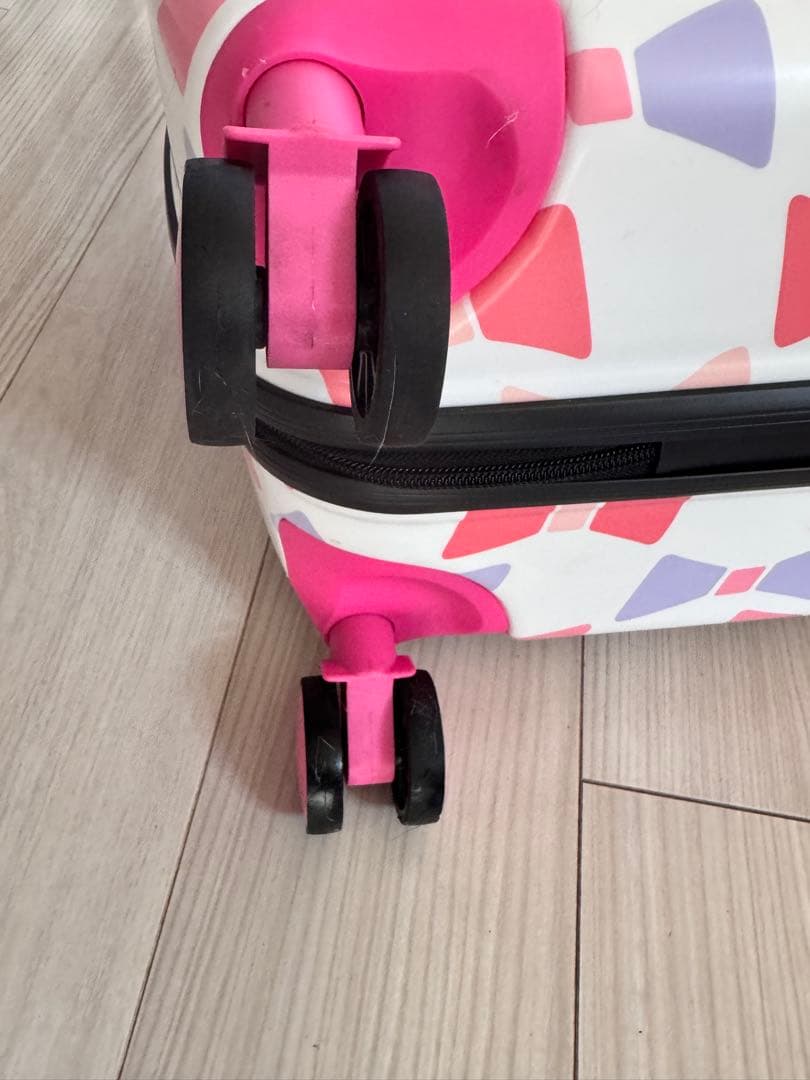 子どもが乗れるキャリーケース　noricco