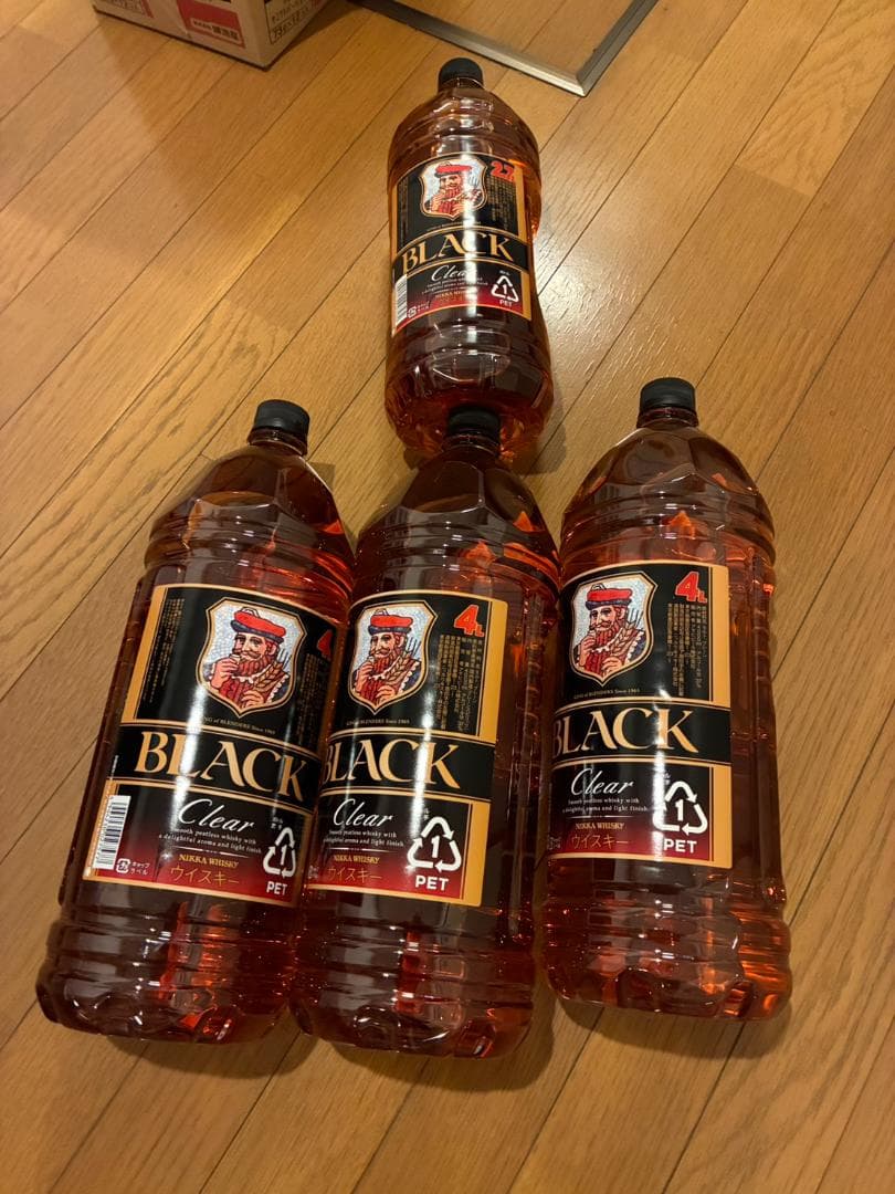 ブラックニッカ クリア　4000ml　３本　 2700ml　1本　合計４本