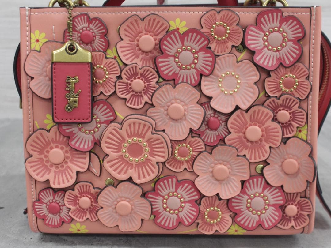 ■完売品極美品 コーチ C8510 ローグ バッグ25 ティーローズ レザー