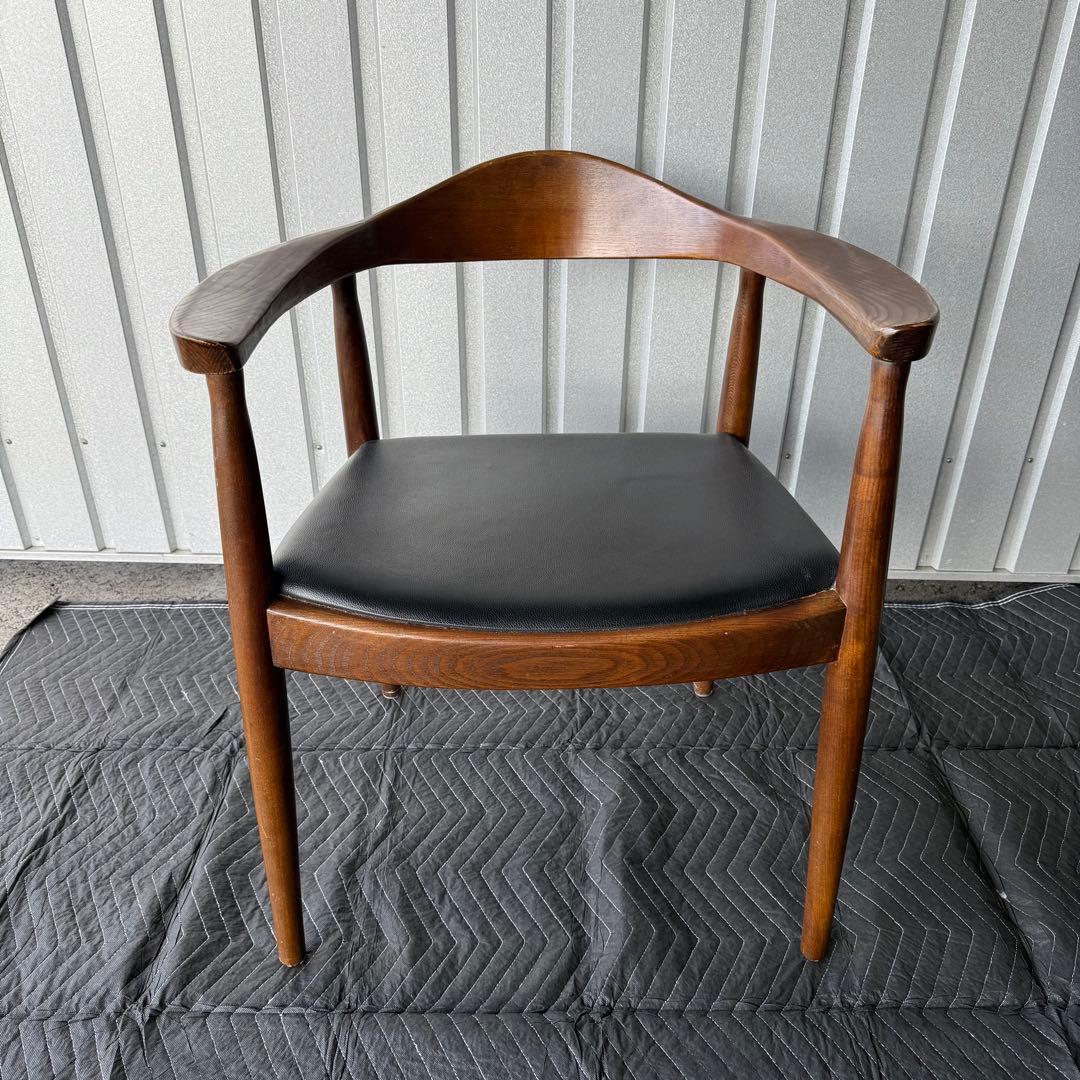 The chair ザ・チェア ハンス・J・ウェグナー リプロダクト　肘掛け