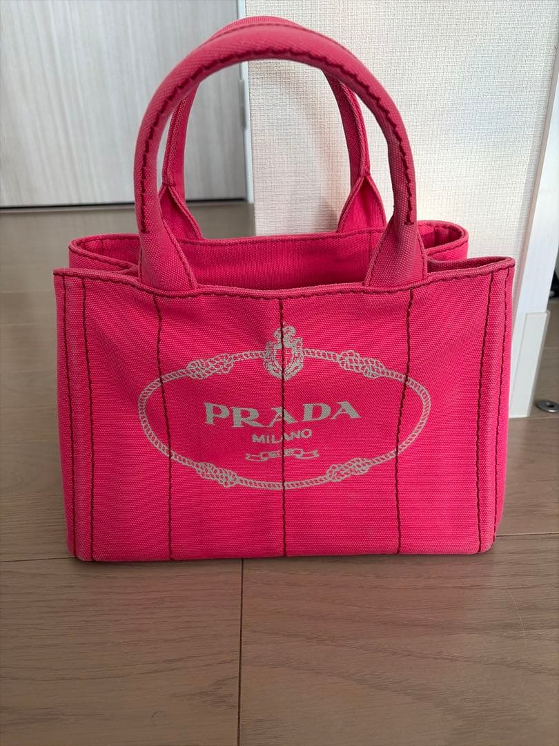 PRADA カナパ