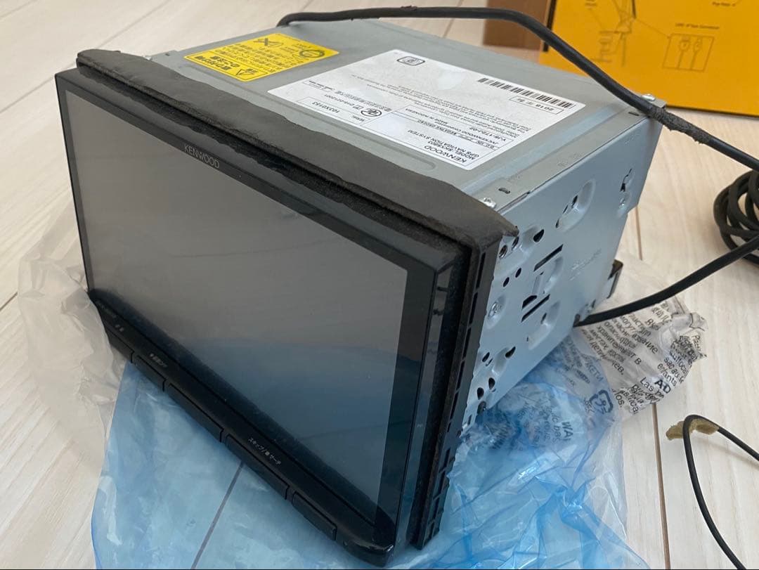 スズキ純正 KENWOOD 8インチメモリーナビ SKXS803
