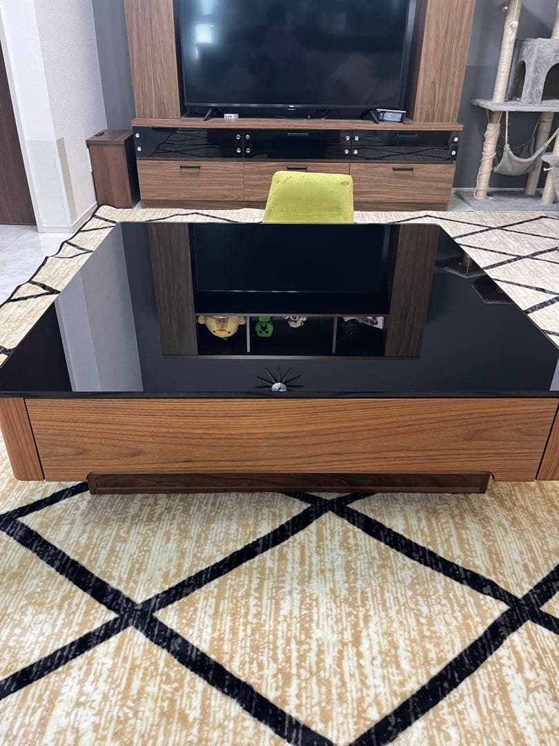 【SALE中！】木製 黒ガラステーブル　引取り限定！【三重県四日市市】1m×1m