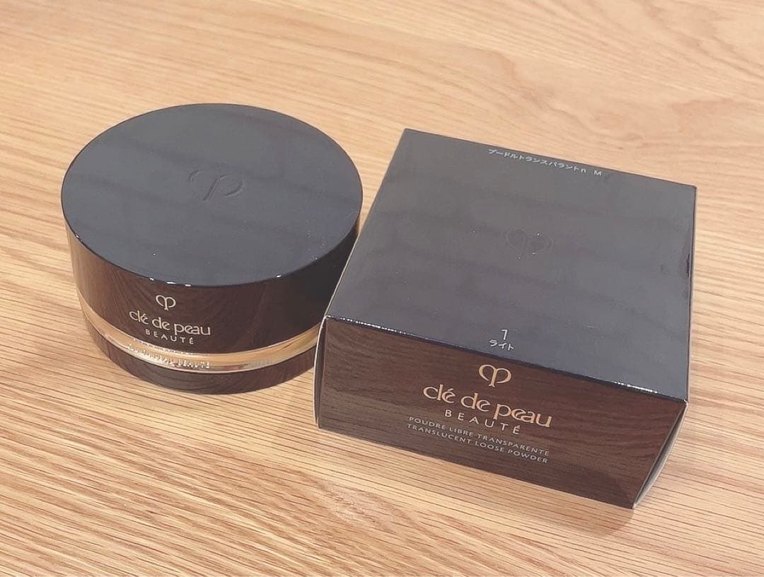 クレ・ド・ポー ボーテ プードルトランスパラントn M 1ライト