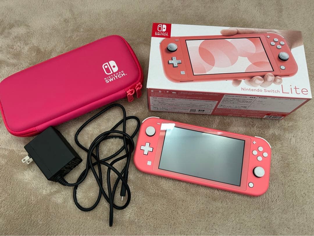 Nintendo Switch Lite コーラル　本体　ピンク　ケース付き