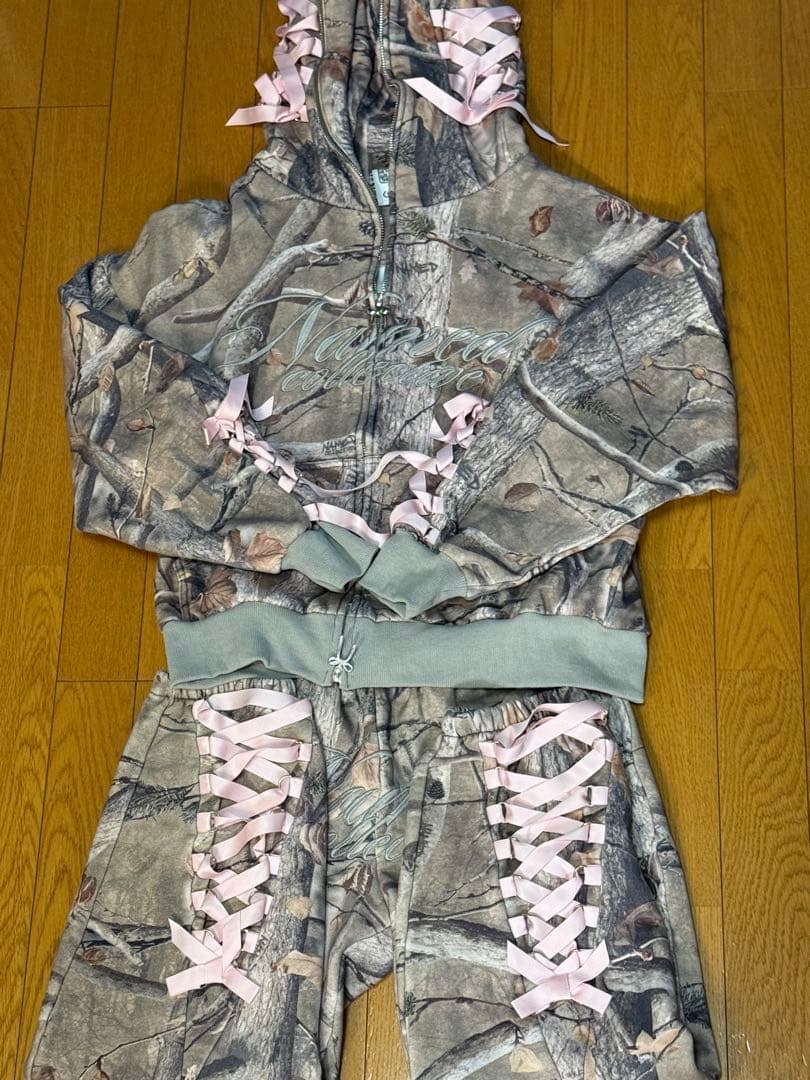 NAMED COLLECTIVE リアルツリー スウェットセットアップ