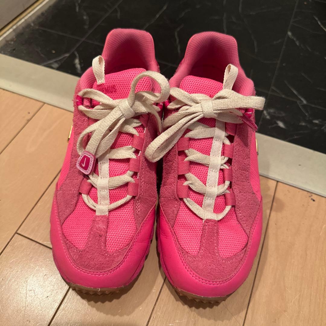 Jacquemus × Nike Air Humara \"Pink Flash\"