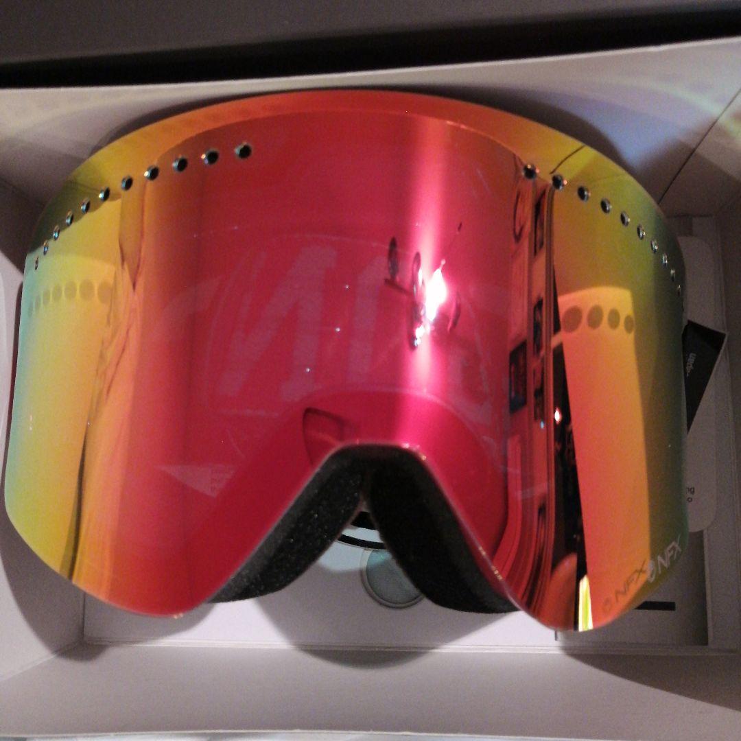 即決でしたら19000円→17000円に変更致します。DRAGONのゴーグルです