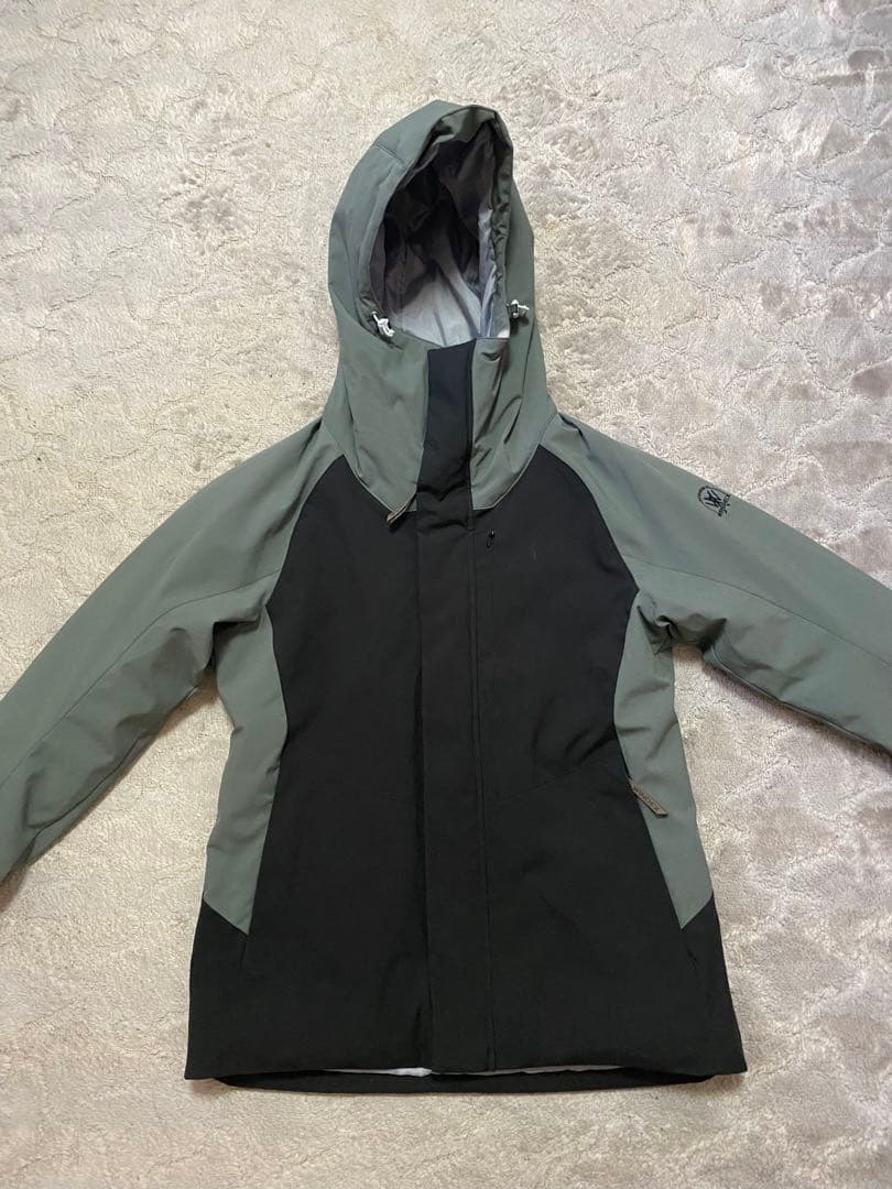 薄緑/ブラック　スノーボードウェア上下セット　女性用Lサイズ　ウィンデックス