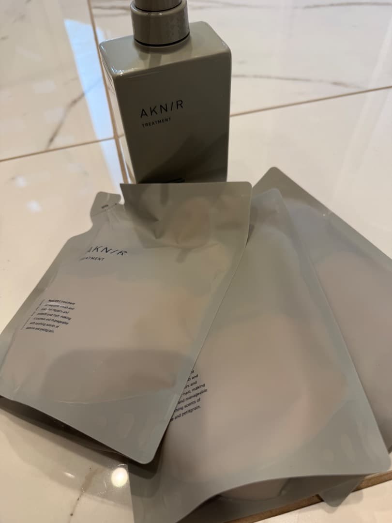 アクニー　トリートメント4つ。