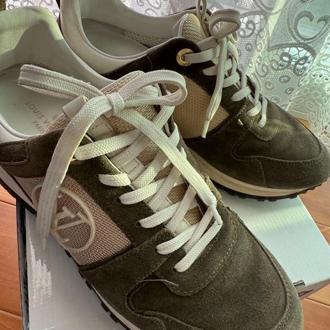 Louis Vuitton オリーブグリーン スニーカー