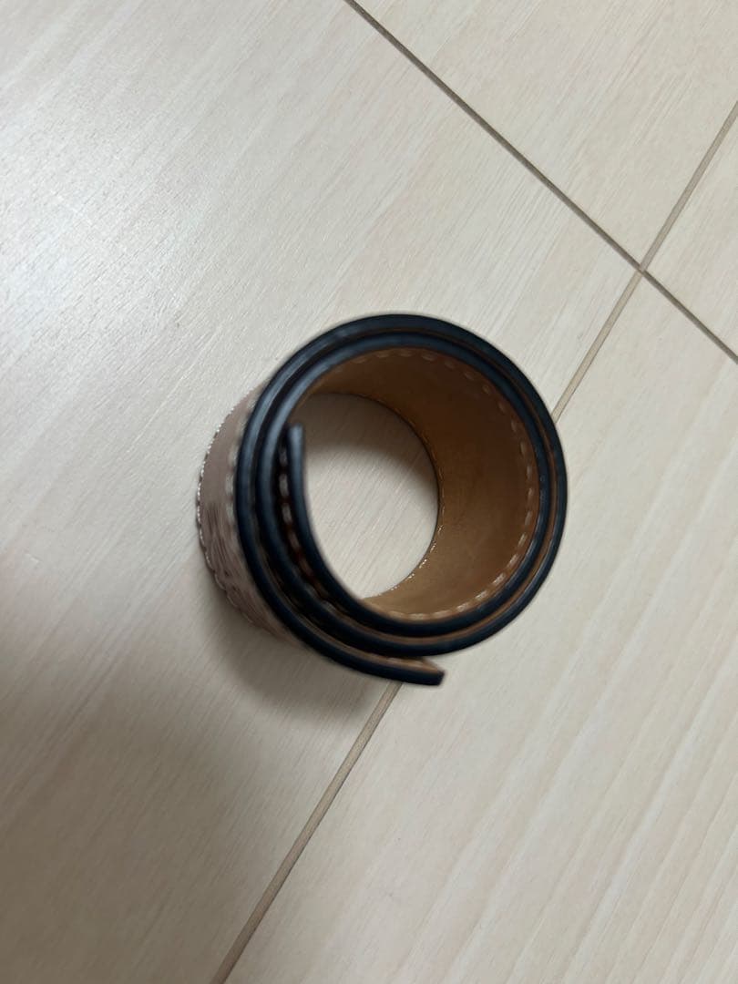 ロエベ　レザーブレスレット　バングル