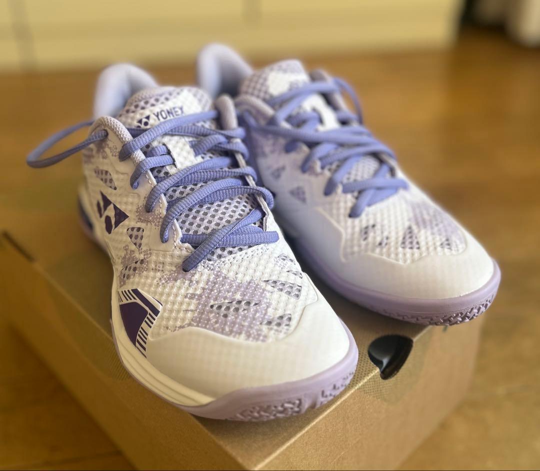YONEX バドミントンシューズ パワークッションエクリプションZ23.5センチ