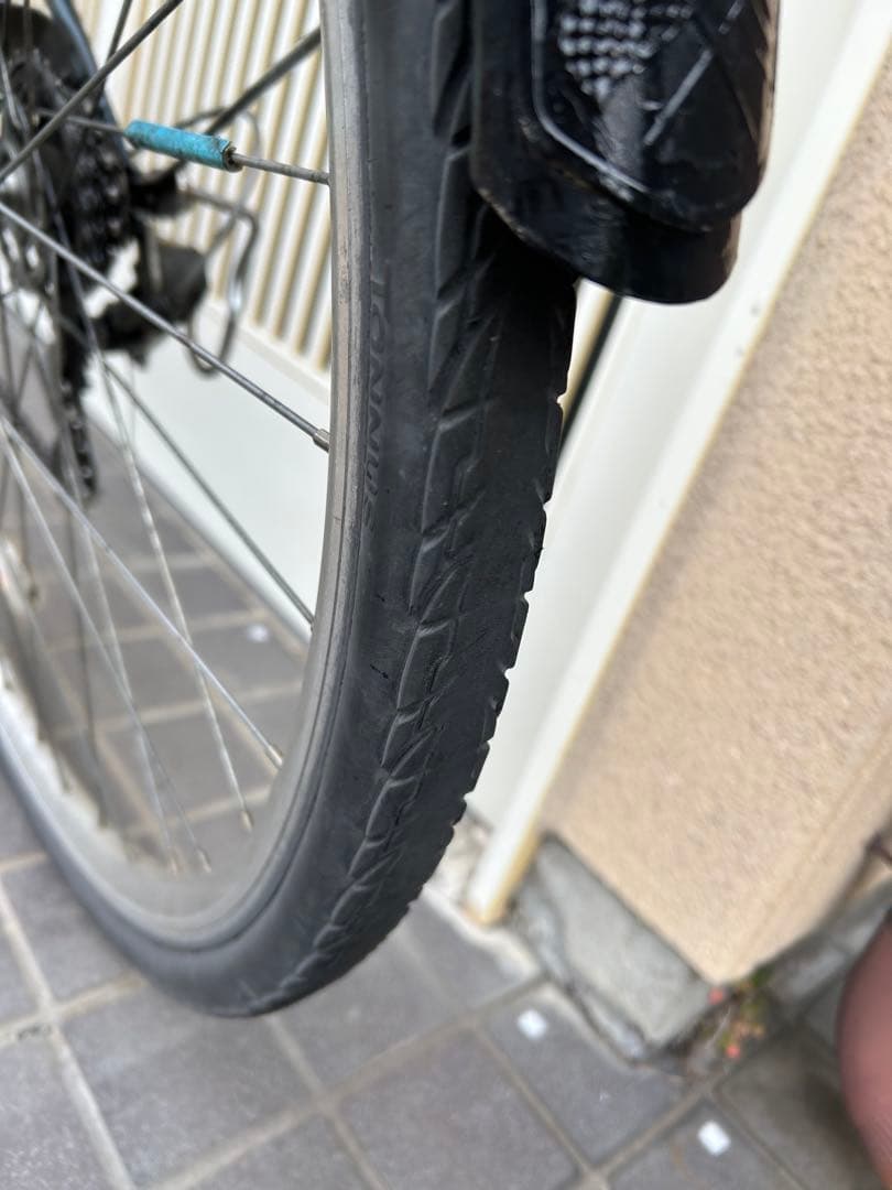 ノーパンクタイヤ　CHACLE シティサイクル 前カゴ付き　27インチ　引き取り