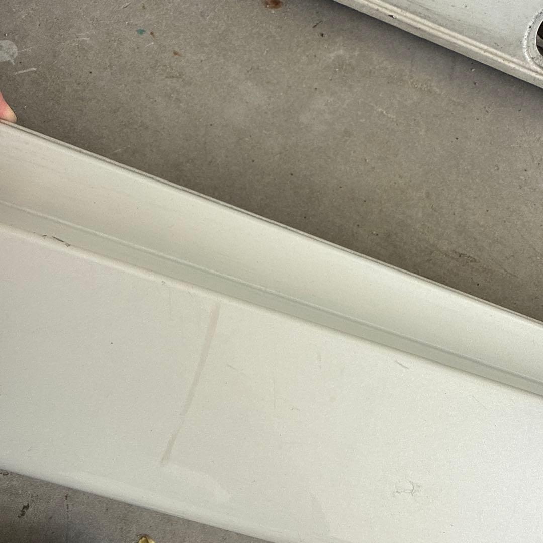 30プリウス 後期　純正左右サイドスカート