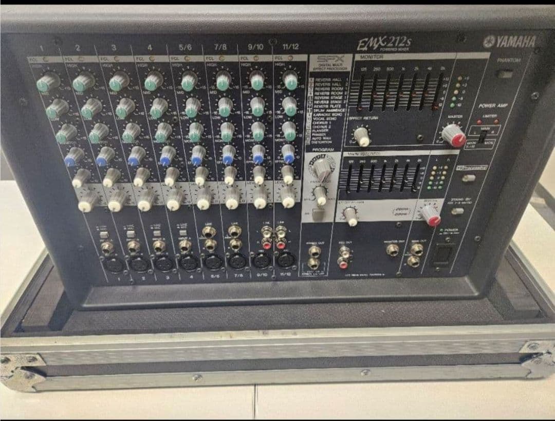 ミャーさん専用Yamaha EMX212S パワードミキサー