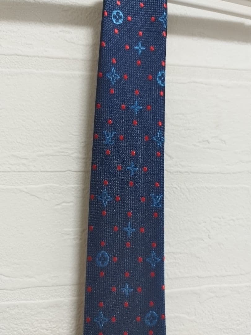 ルイヴィトン　ネクタイ　メンズ