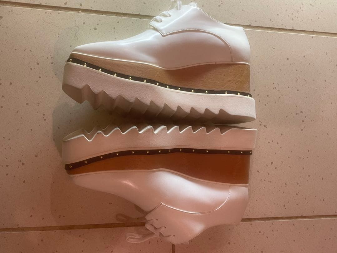 ステラマッカートニーホワイト 厚底レースアップシューズ