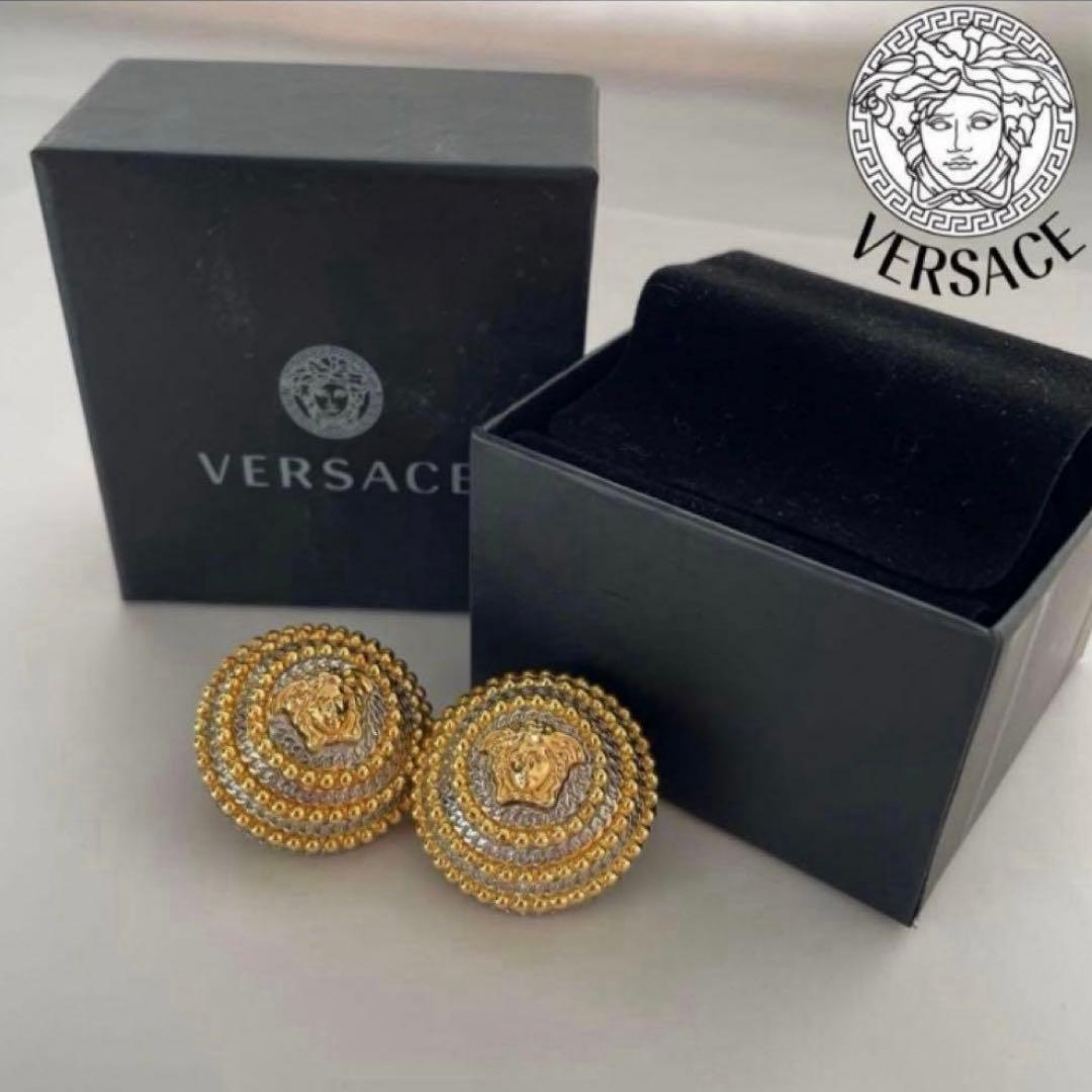 VERSACE ゴールドライオンヘッドピアス 本物鑑定済み