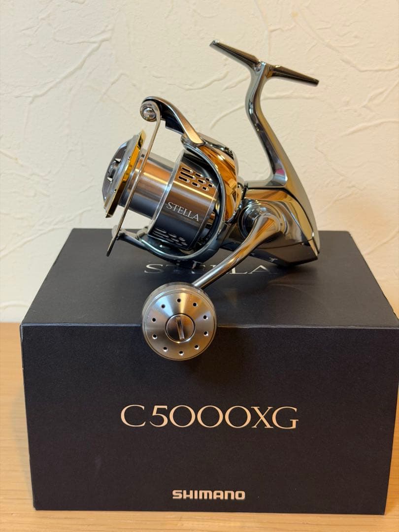 18ステラ　C5000XG スピニングリール　美品
