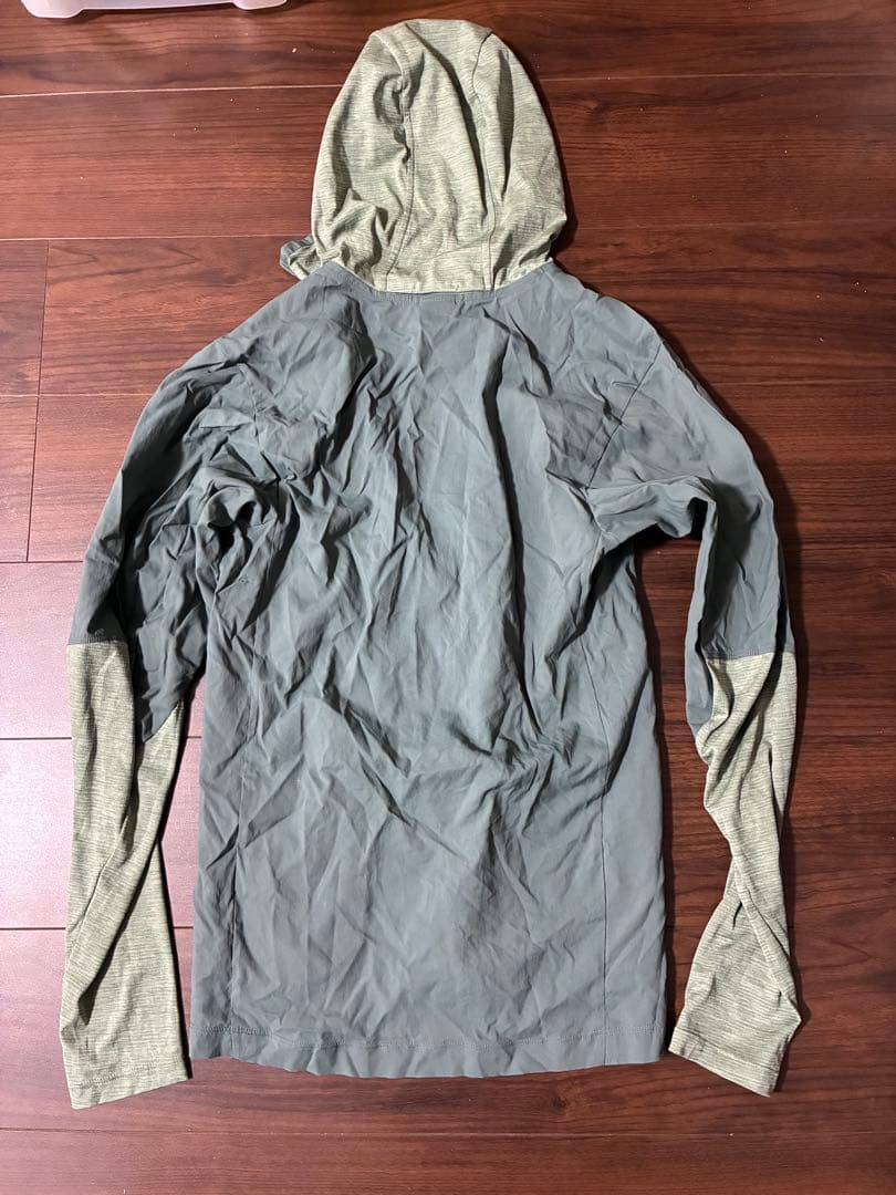 美品 エアシェッドプロプルオーバー　patagonia メンズXS