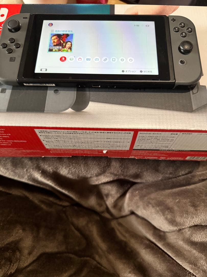 Nintendo Switch本体　付属品完備　ジョイコン4本