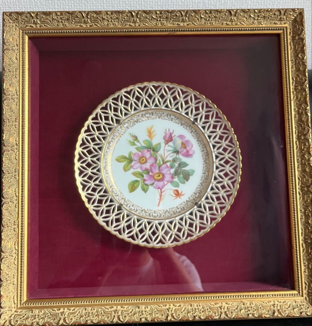 バラ 手描き 飾り皿 額装 花柄 陶器皿 金縁 透かし模様 高級品